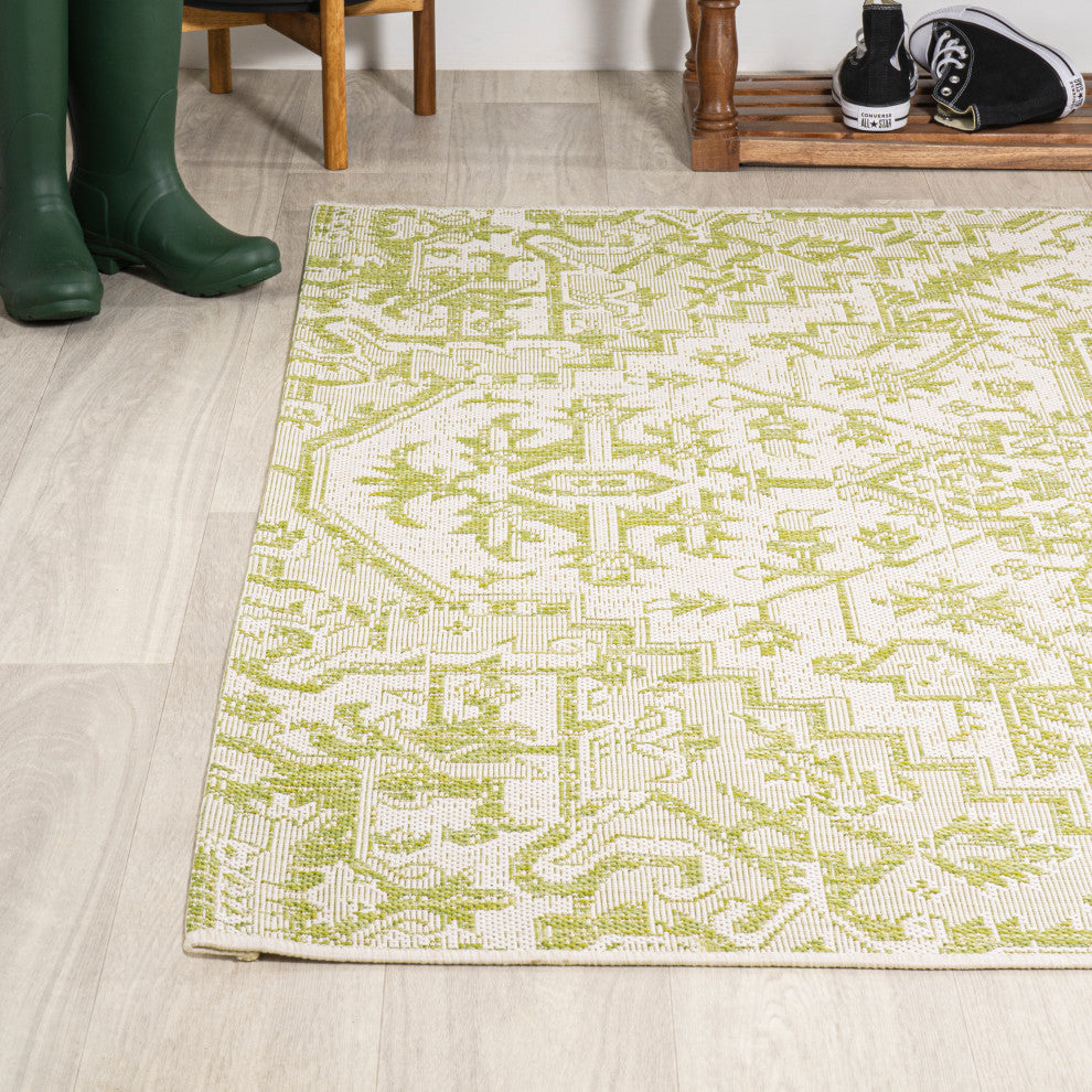 Estrella Bohemian Medallion Textured Weave Indoor/Outdoor, Cream/Green, 3 X 5