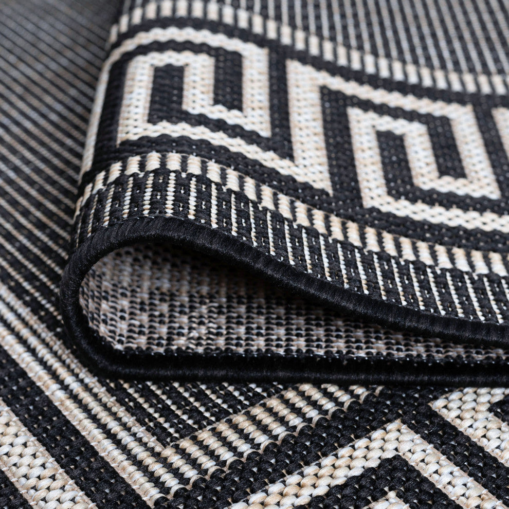 Giovanna Transitional Greek Key Black/Cream Indoor/Outdoor Scatter Mat 2'x3'