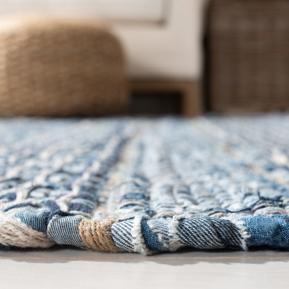 Safavieh Montauk Collection MTK418 Rug, Blue, 8' X 10'