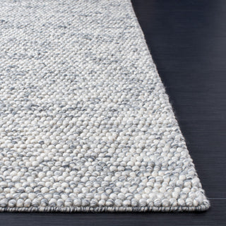 Safavieh Couture Natura Collection NAT620 Rug, Light Gray/Ivory, 2'3"x12'