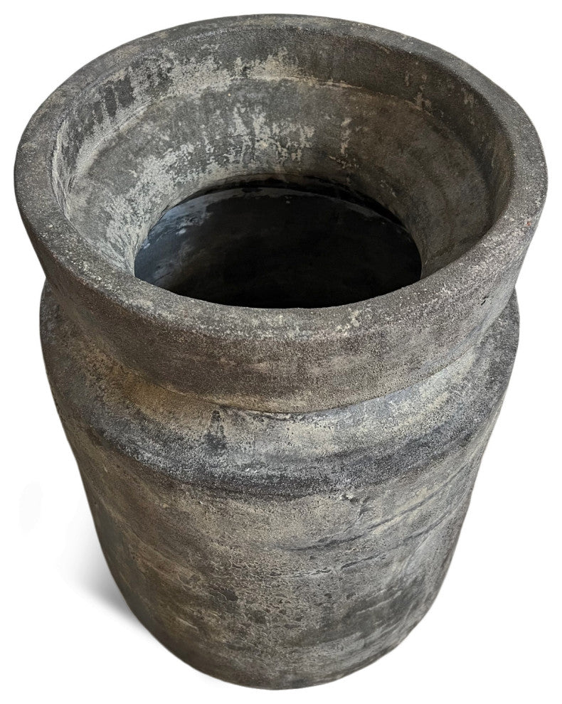 Balia Black Earth Ware Pot