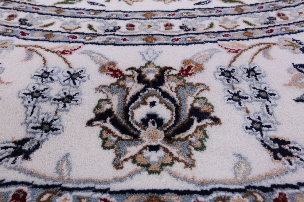 8' Round Persian Nain Hand-Knotted Wool and Silk Rug Q9366