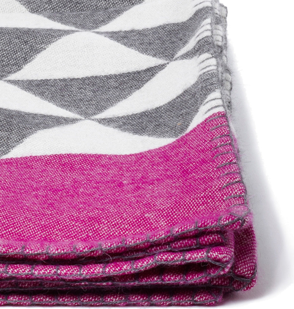 Stockholm Throw, Charcoal/Peony