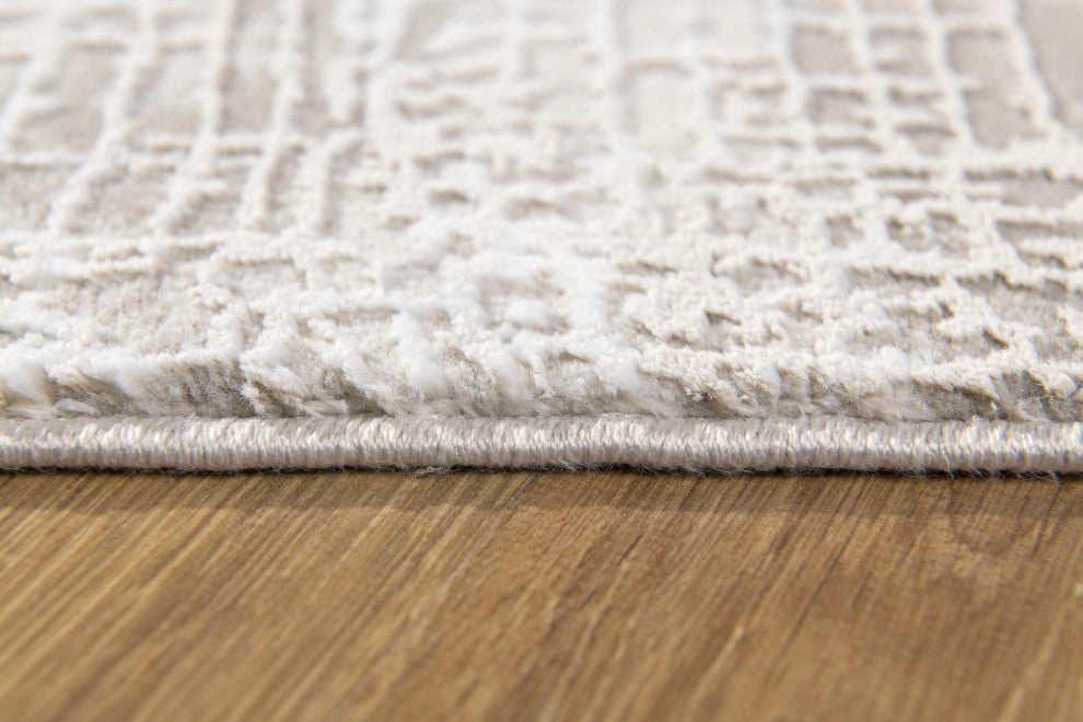 5"x8" Blue and Ivory Distressed Diamonds Area Rug