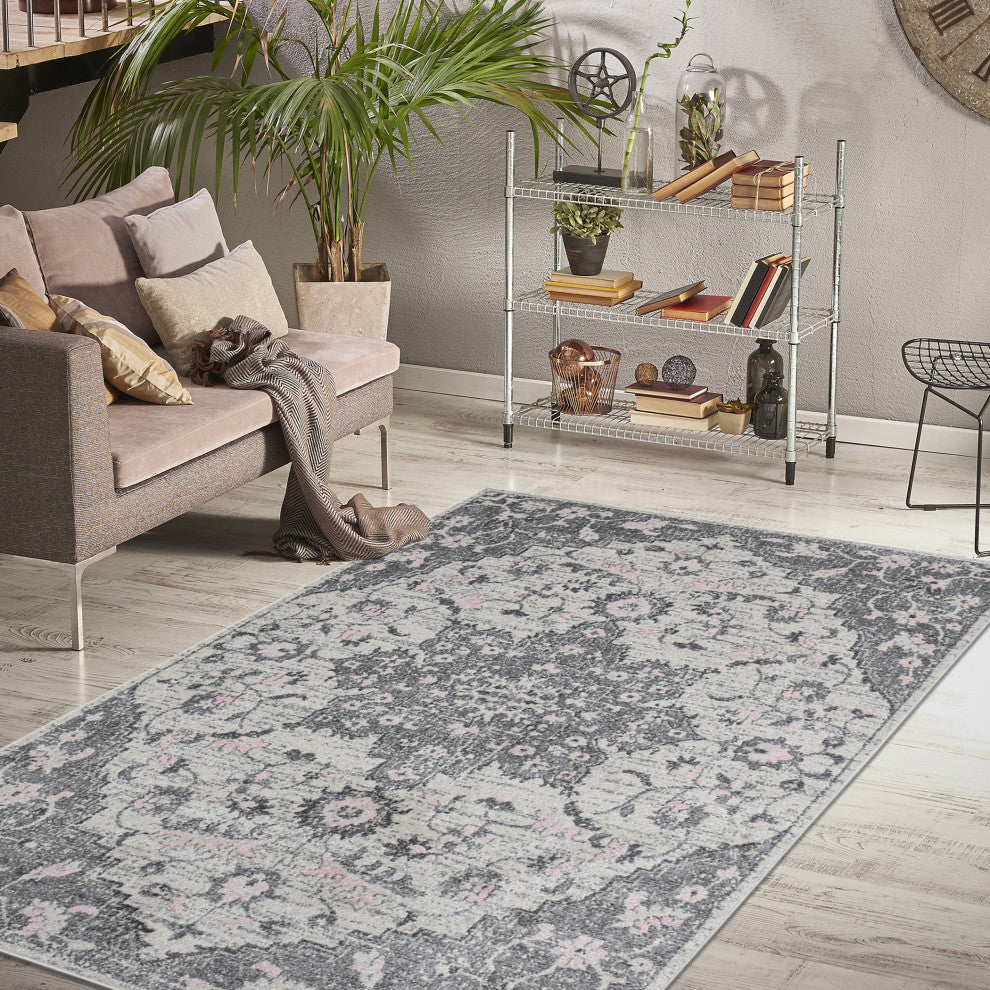 Montana Herris Area Rug, Gray, 5'3" x 7'6", Medallion