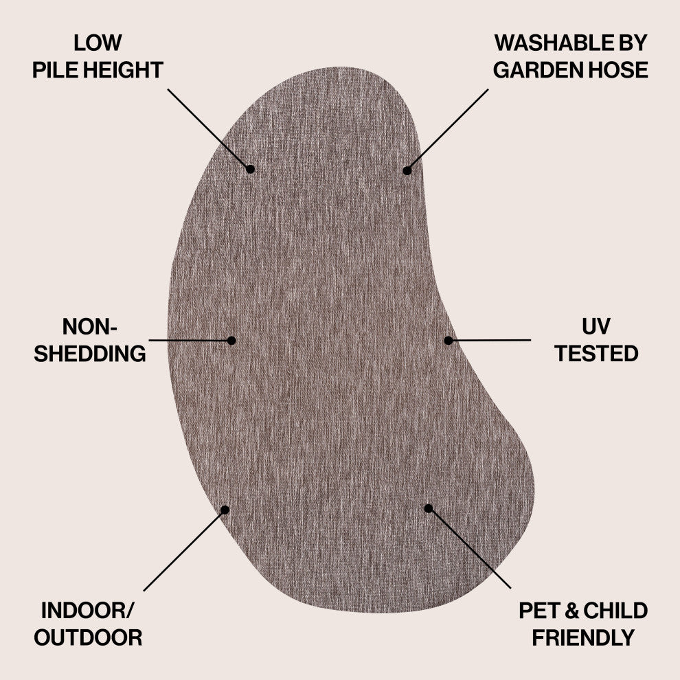 Evan Modern Rustic Organic Curve Indoor/Outdoor Shaped Area Rug