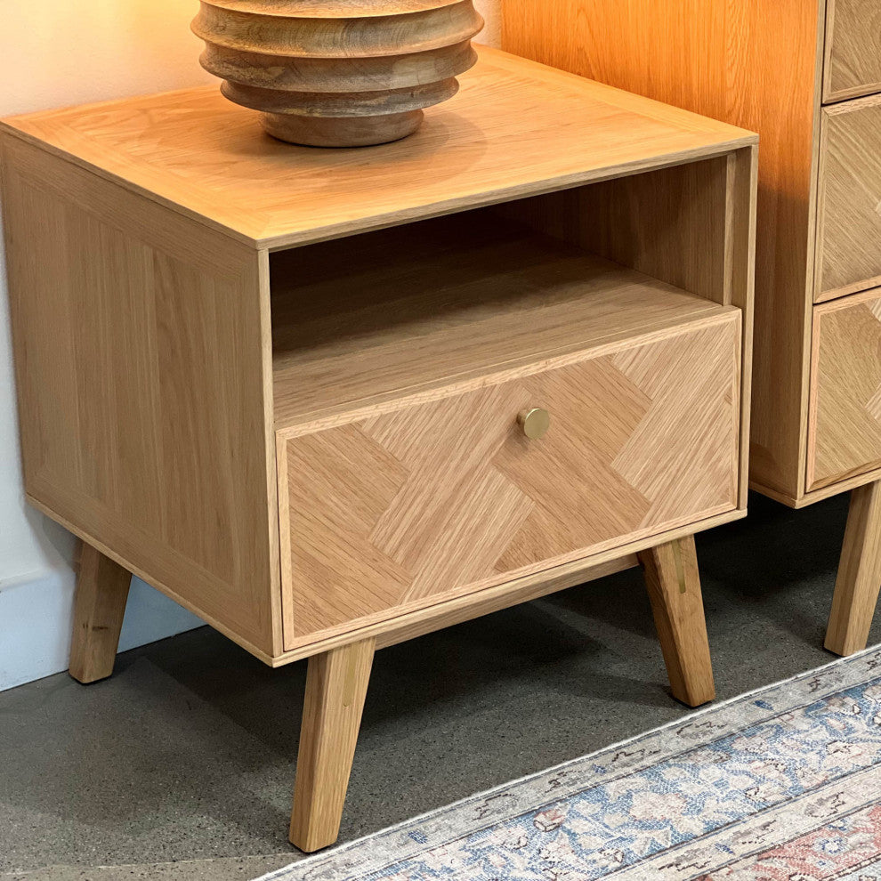 Colton 22" Wide Nightstand