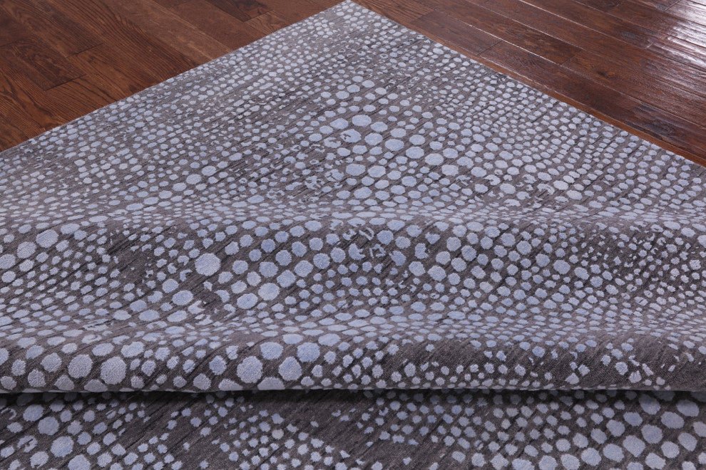 8' 0" X 10' 3" Mosaic Design Wool and Silk Hand Knotted Rug Q6653