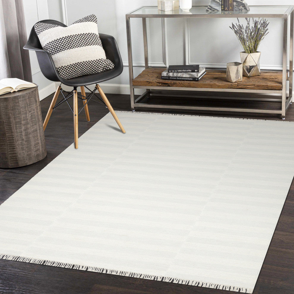 Louella, Handmade Area Rug 5' 0" x 8' 0"