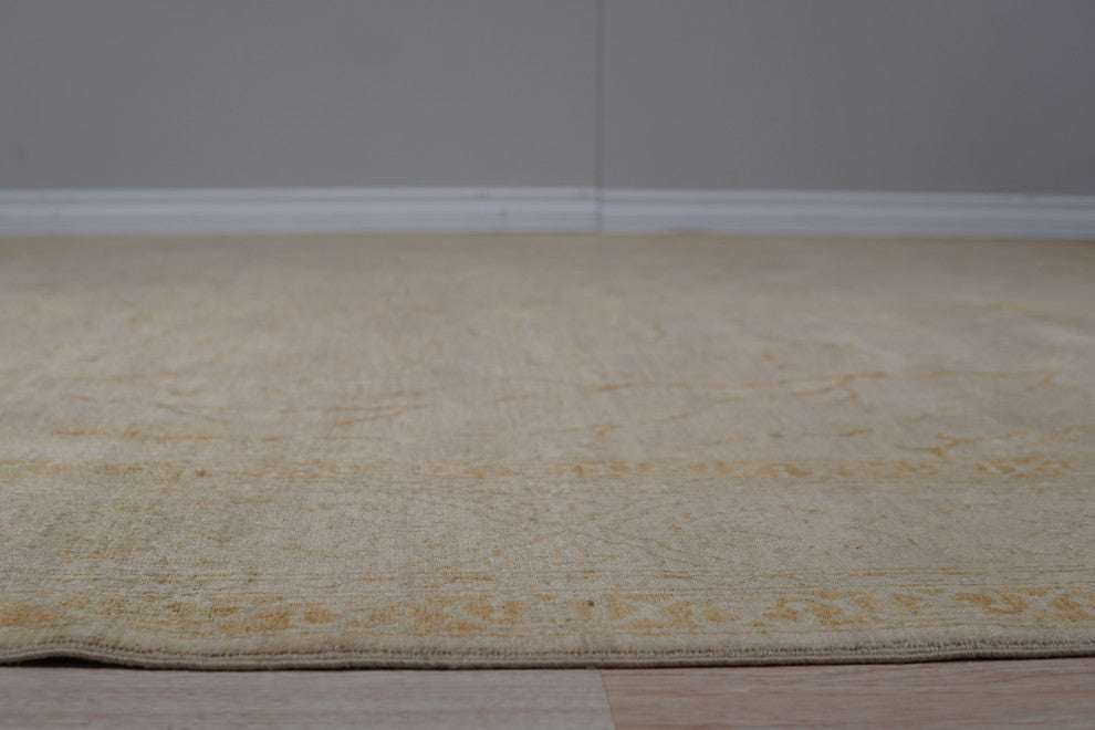 Ivory Traditional Oriental Peshwar Area Rug