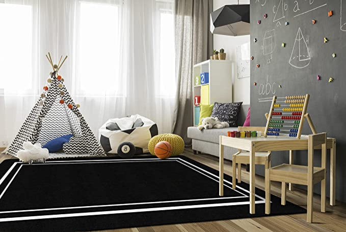 Flagship Carpets CA2006-28SG Simply Stylish Black/White Border