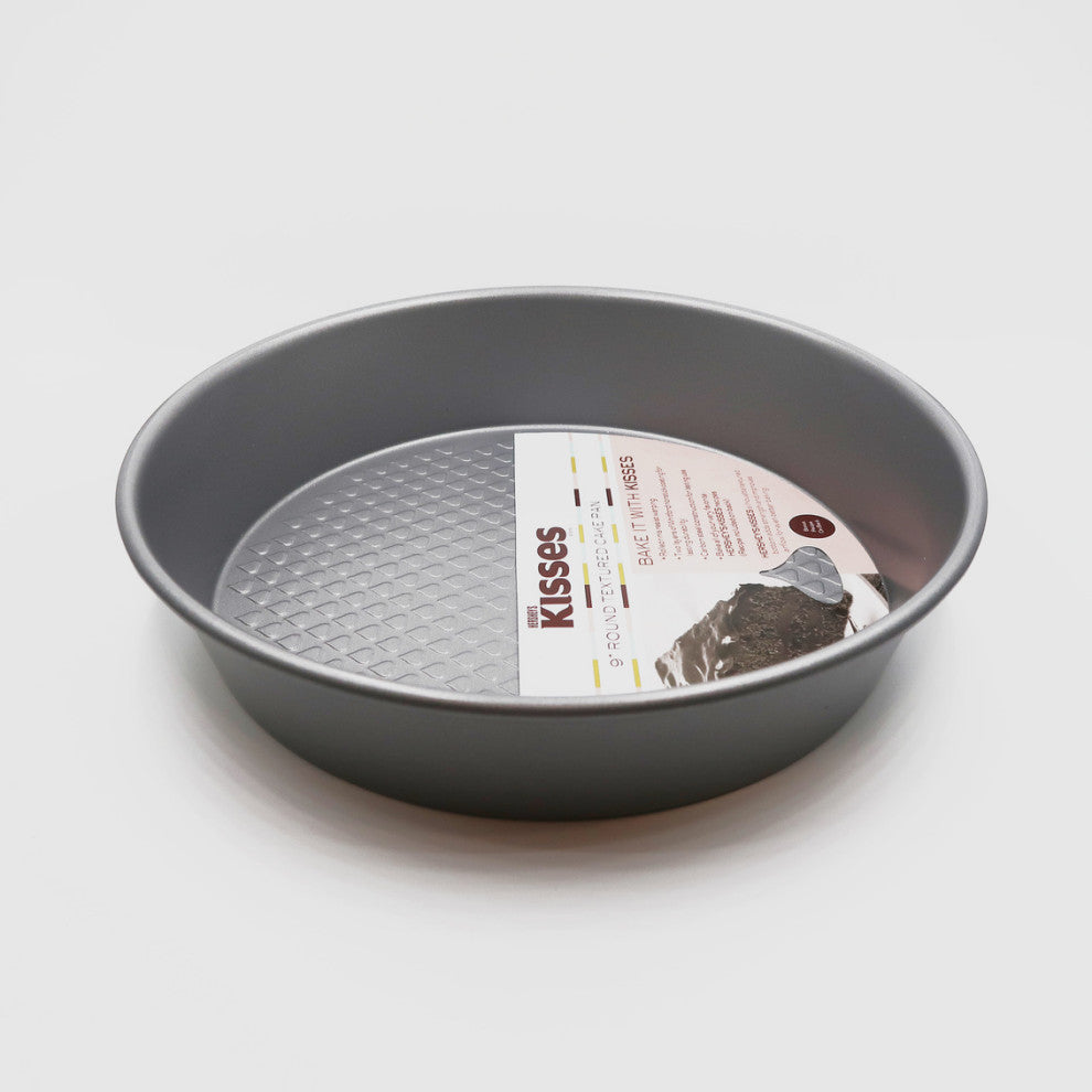 Kisses Textured Round Cake Pan