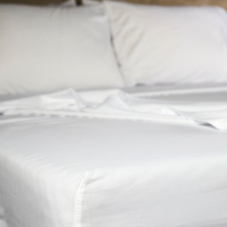 Linum Home Textiles 1800 TC Brushed Microfiber Sheet Set with 4 Line Embroidery