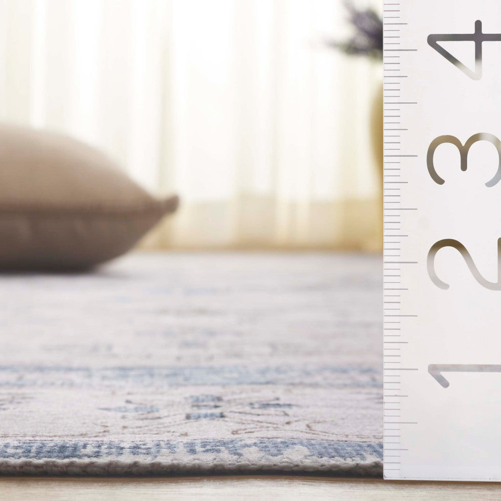 Safavieh Arizona Machine-Washable Collection ARZ216 Rug, Grey/Blue, 6' Round