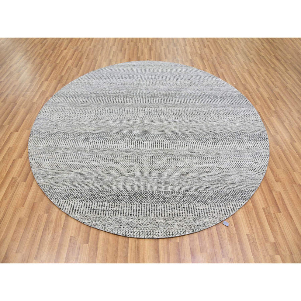 Bright Gray Hand Knotted Grass Design Round Pure Undyed Wool Rug, 7'9"x7'9"