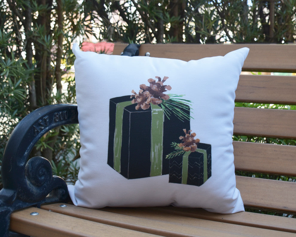 Nature's Gift Holiday Print Decorative Outdoor Throw Pillow, Black, 16"