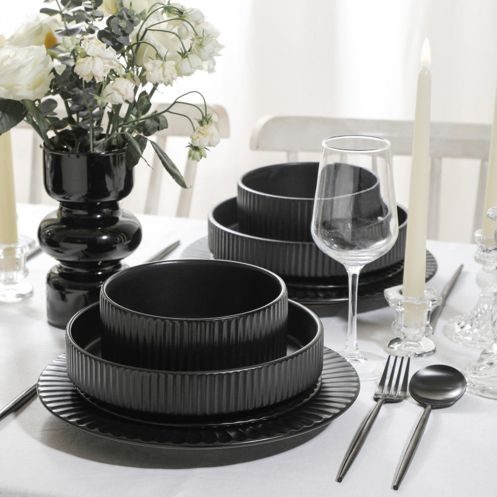 Christian Siriano Lusso Stoneware 16 Piece Dinnerware Set, Black