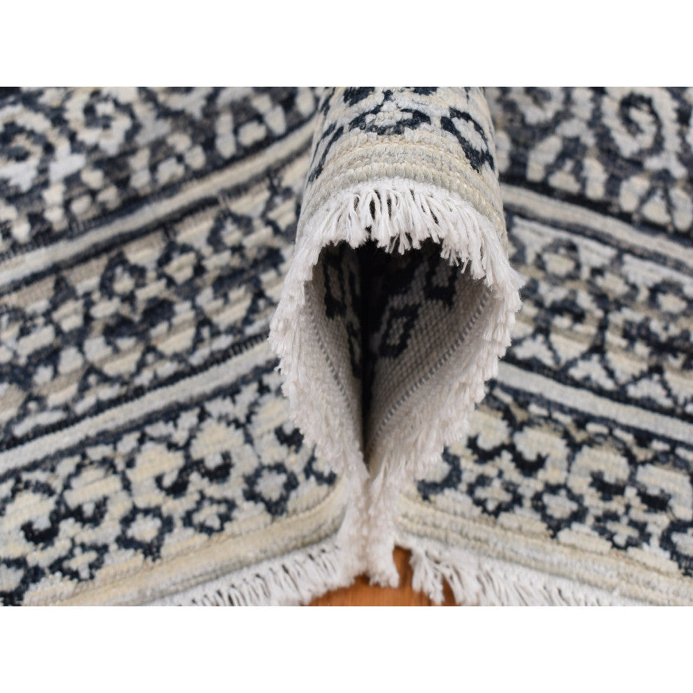 White Hand Knotted Tone on Tone Silk Small Repetitive Design Rug 9'x12'3"