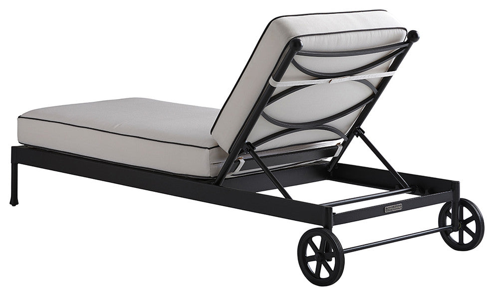 Chaise Lounge