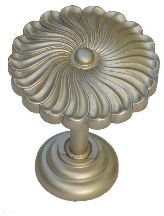 Urbanest Sierra Drapery Medallion, Pewter, Set of 1