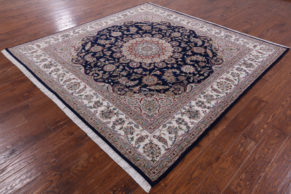 8' Square Persian Nain Handmade Wool and Silk Rug Q9321