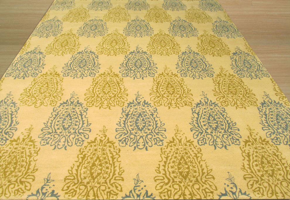 Hand-Tufted Wool Ivory Transitional Abstract Royal Paisley Rug, 7'9 X 9'9