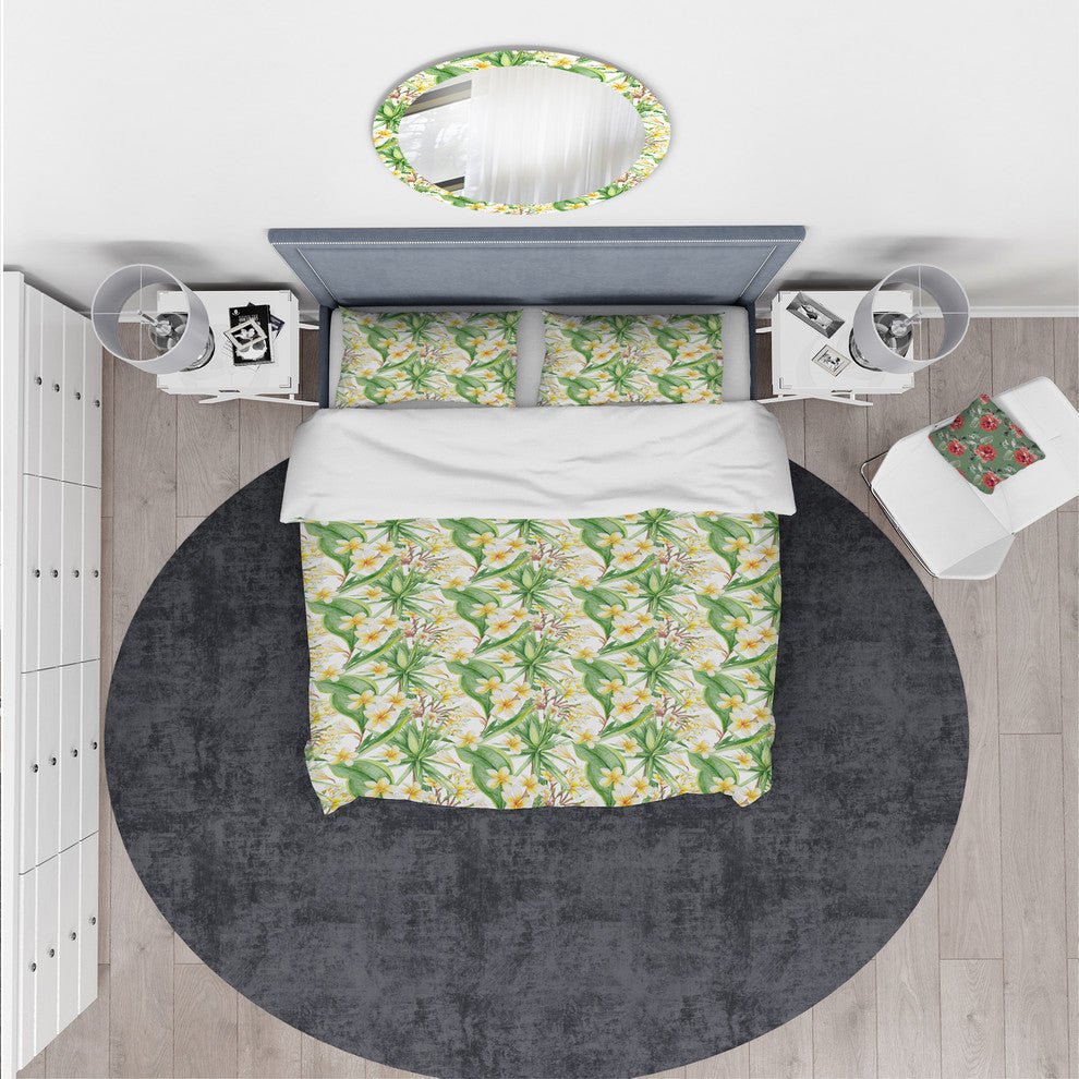 White Tropical Flowers in Botanic Setting Floral Duvet Cover, King