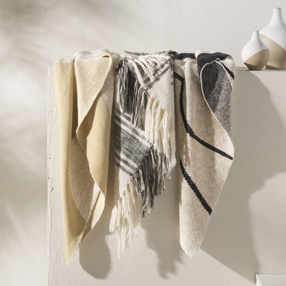 Safavieh Cleon 50X60 Throw, Black/Ivory