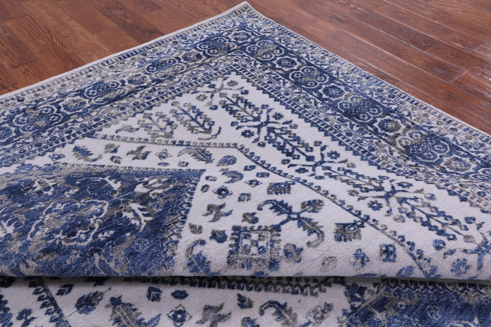 8' 1" X 10' 0" Persian Wool and Silk Handmade Rug Q7107