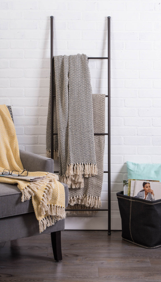 Tango Red Chevron Handloom Throw