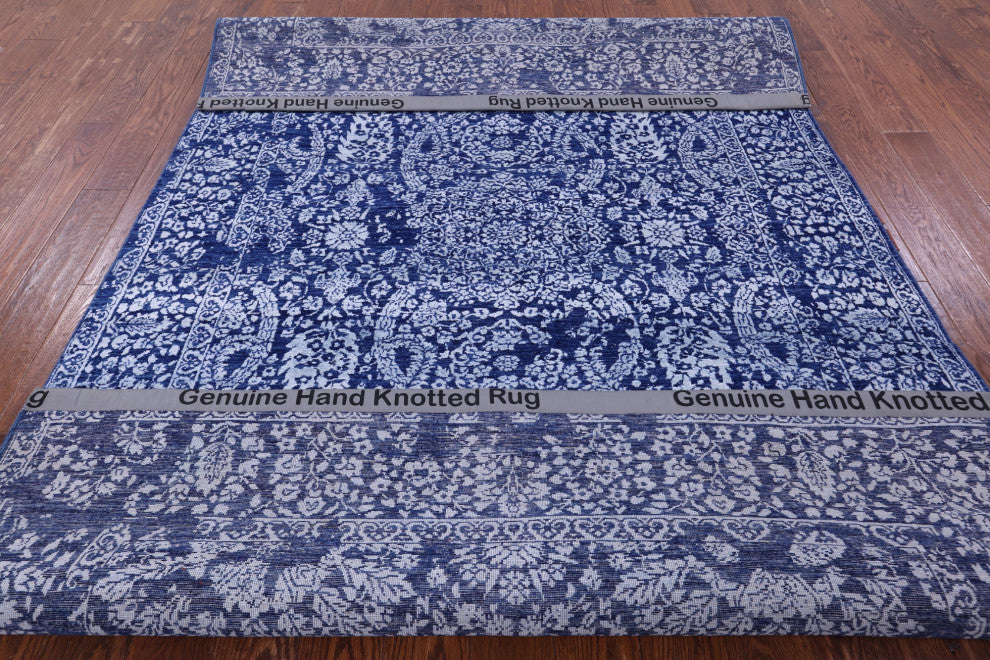 6' 0" X 9' 5" Wool & Silk Persian Hand Knotted Rug - Q15524