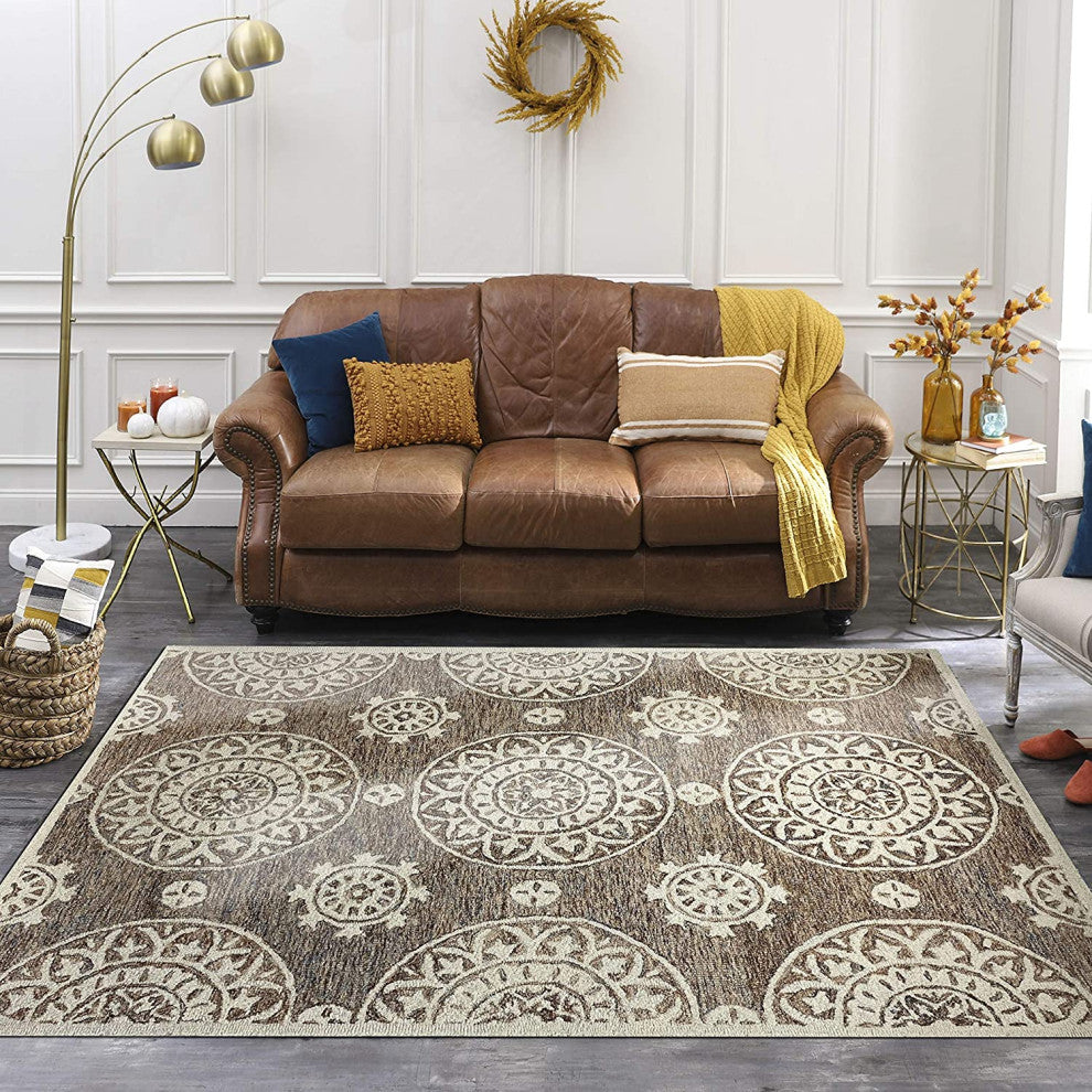 5" x 7" Tan and Cream Medallion Motif Area Rug