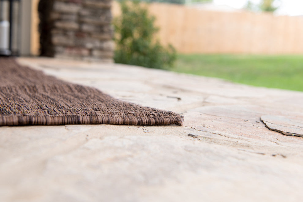 Unique Loom Light Brown Solid Outdoor 6' 0 x 9' 0 Area Rug