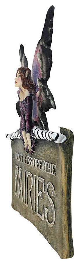Design Toscano Dont Piss Off The Fairies Plaque