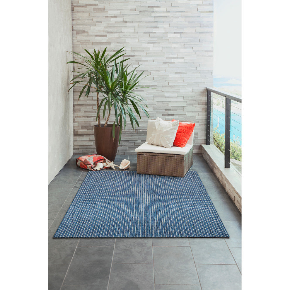 Carmel Texture Stripe Indoor/Outdoor Rug, Navy, 3'3"x4'11"