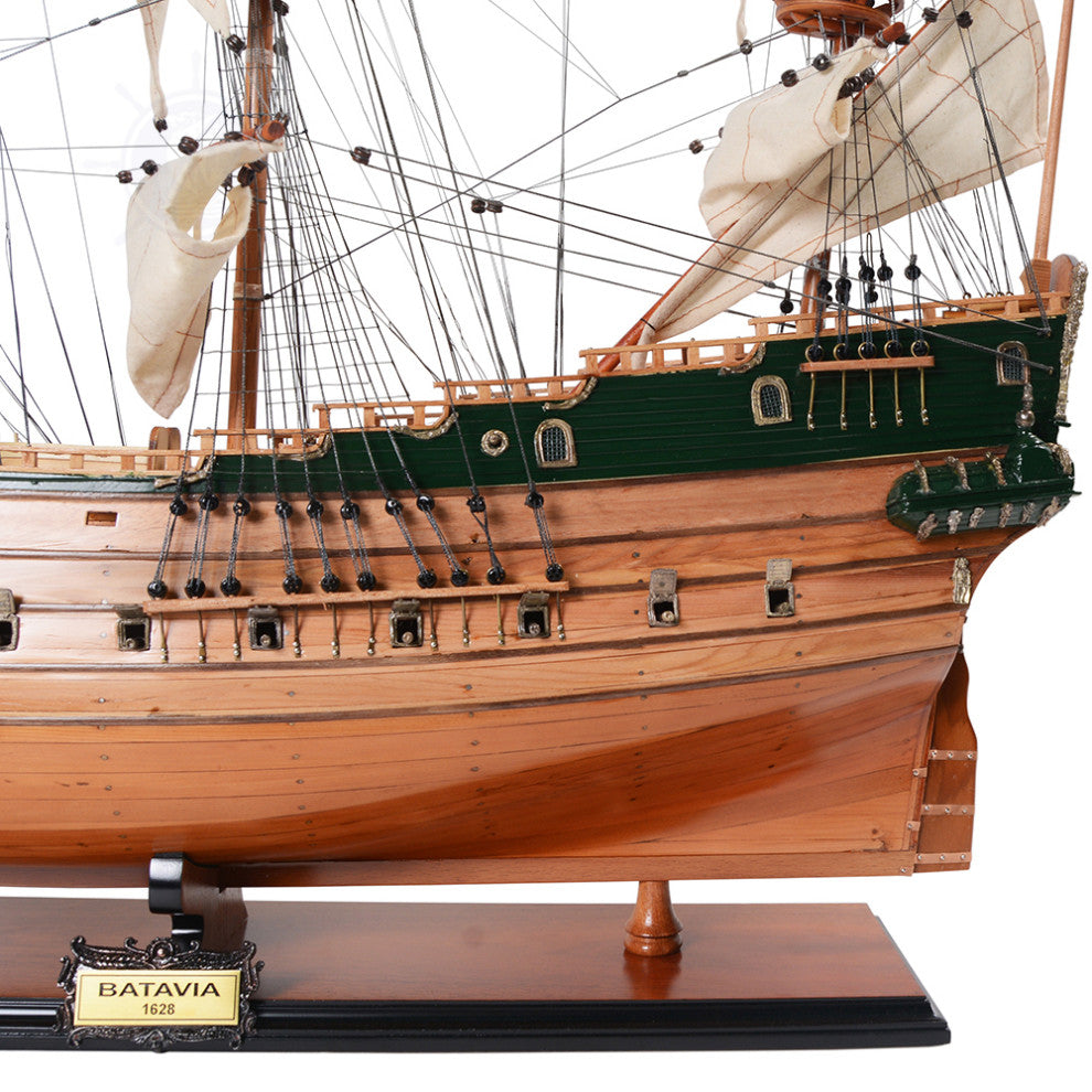 Batavia Museum-quality Fully Assembled Wooden Model Ship