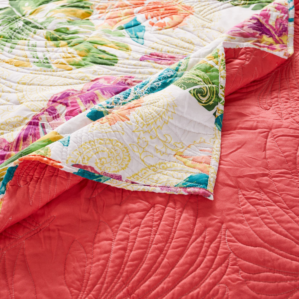 Greenland Home Fashions Tropics Quilt and Pillow Sham Set, Coral Twin