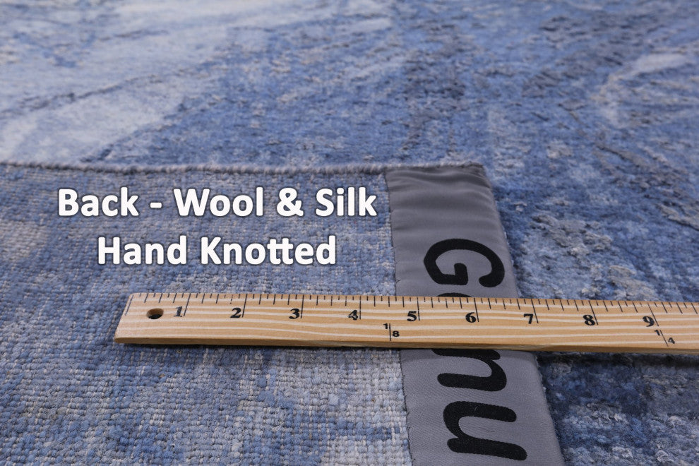 7' 11" X 10' 0" Wool and Silk Handmade Abstract Rug Q9047