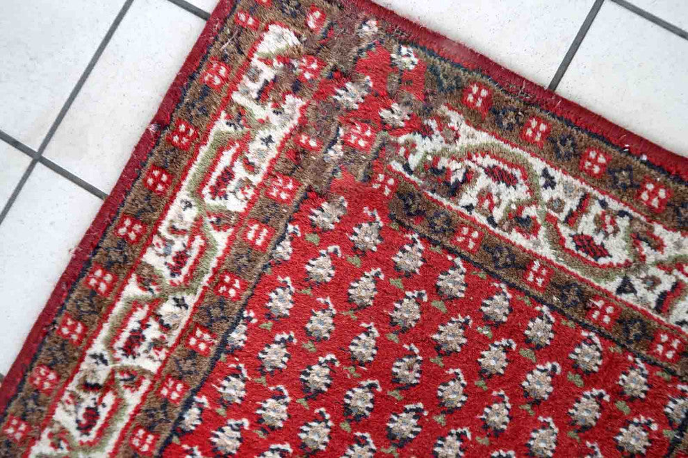 Handmade Vintage Indian Seraband Rug 2.4'x4.5', 74cmx140cm, 1970s