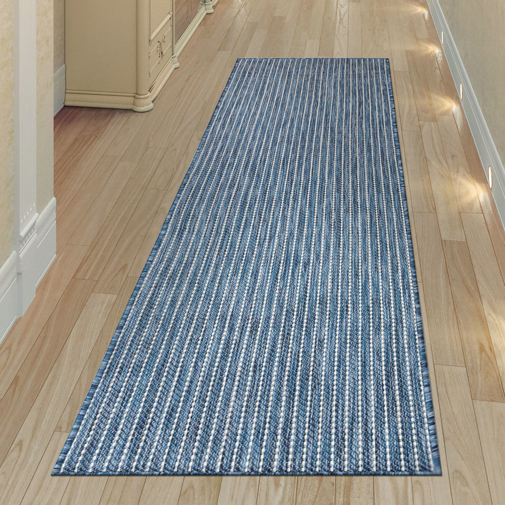 Carmel Texture Stripe Indoor/Outdoor Rug, Navy, 1'11"x7'6" Runner