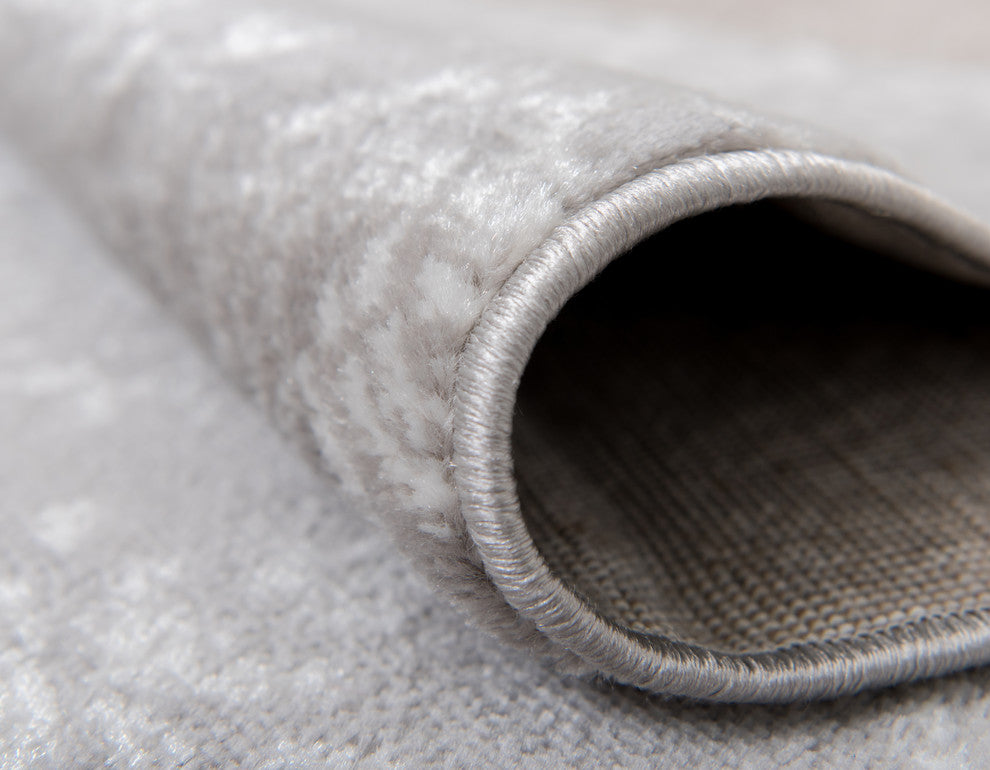 Unique Loom Light Gray Grand Sofia 2' 0 x 6' 7 Runner Rug