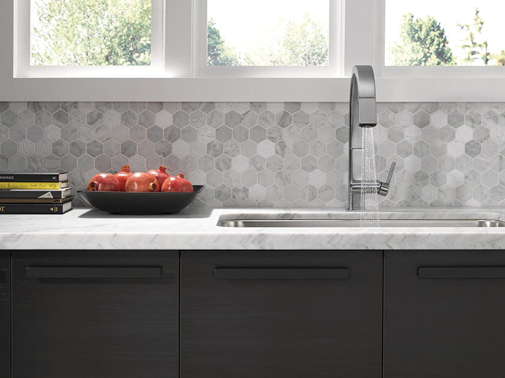 Kitchen Faucet with Pull-Down Sprayer and Magnetic Docking for Sink, Arctic Stainless