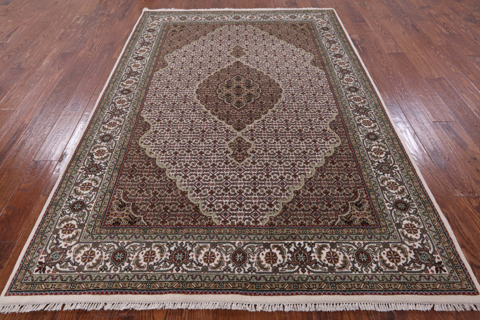 Persian Tabriz Hand Knotted Wool and Silk Rug 5' 6" X 7' 10" Q6039