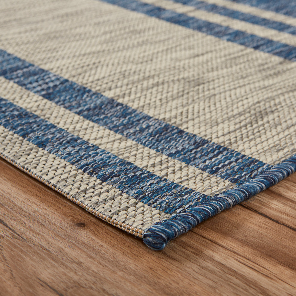 Nautical Helm Area Rug, 5'x7'