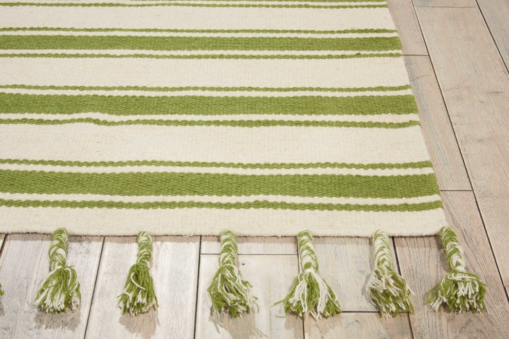 Nourison Solano Ivory/Green Area Rug, 4'x6'6"