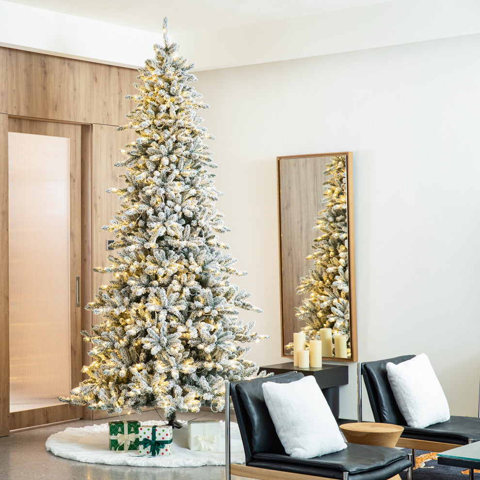 10' Pre-Lit Artificial Christmas Tree