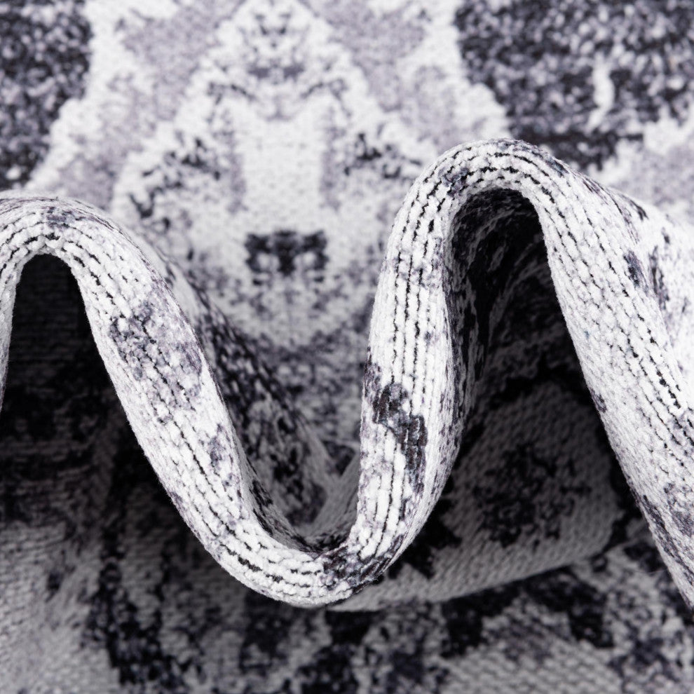 Unique Loom Renaissance Roma Area Rug