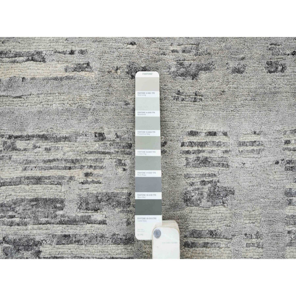 Light Gray, Modern Design, Natural Wool, Hand Knotted Square Rug, 13'7"x14'0"