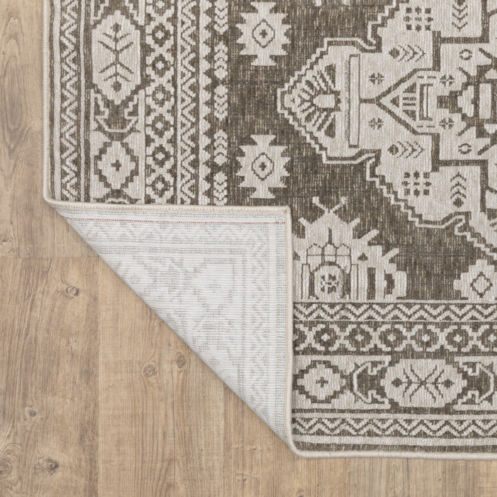 Iris Two-Tone Triple Medallions Grey/ Light Grey Area Rug 5'3" x 7'6"