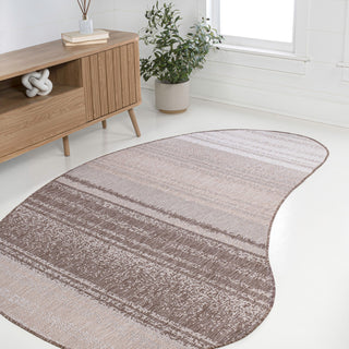 Evan Modern Rustic Organic Curve Indoor/Outdoor Shaped Area Rug